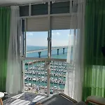 A Levante Apartamento